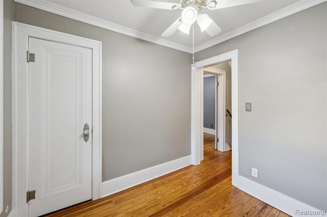 Building Photo - 624 E Main St