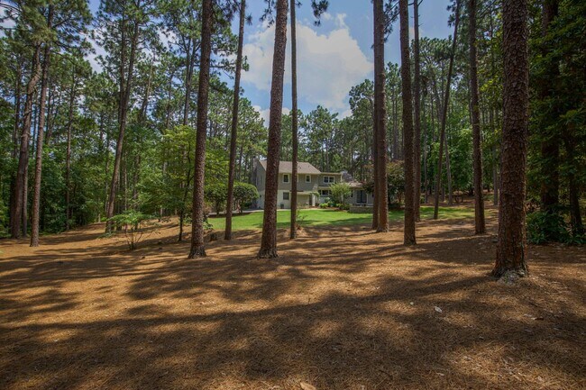 Building Photo - Stunning home in Weymouth Woods Southern P...