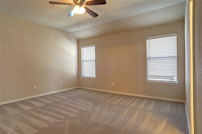 Building Photo - 13393 Mondovi Dr