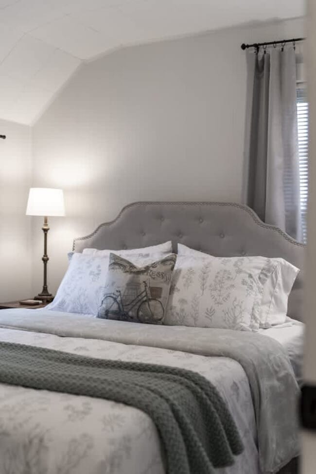 Building Photo - 3175 Rocky River Dr