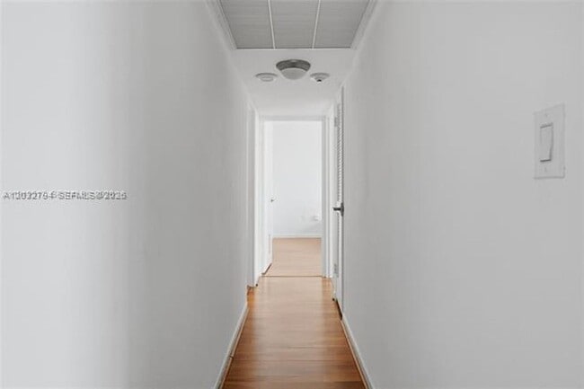 Building Photo - 10275 Collins Ave