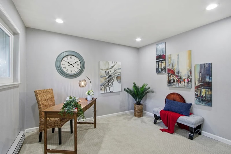 Building Photo - 597 Valley Forge Way