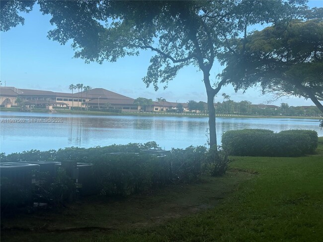 Building Photo - 1500 SW 131st Way