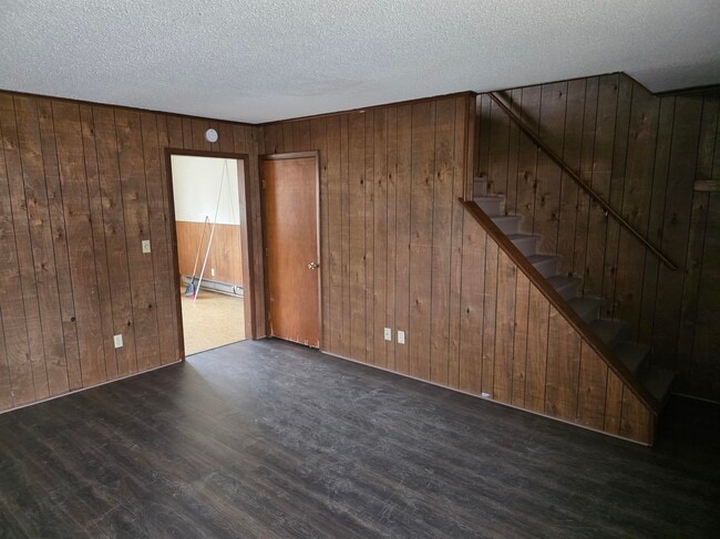 Building Photo - 405-A Church-