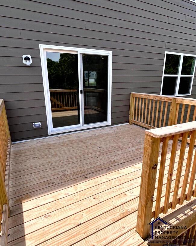 Building Photo - Beautiful New Construction Home in Lyndon – Minutes from Westport Village
