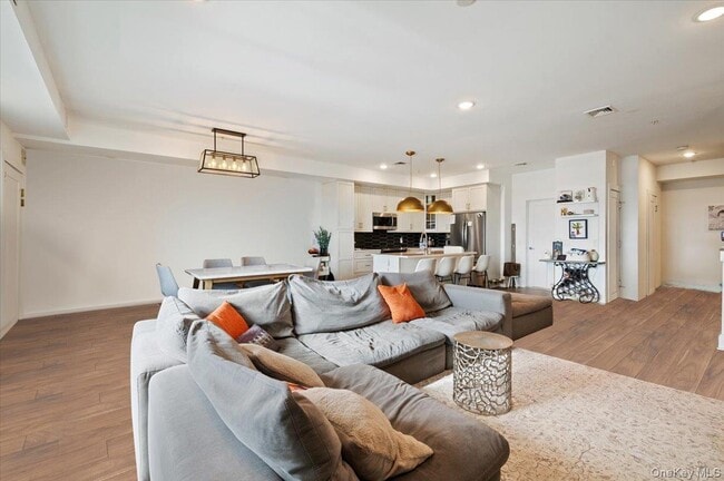 Building Photo - 422 Marina Pointe Dr