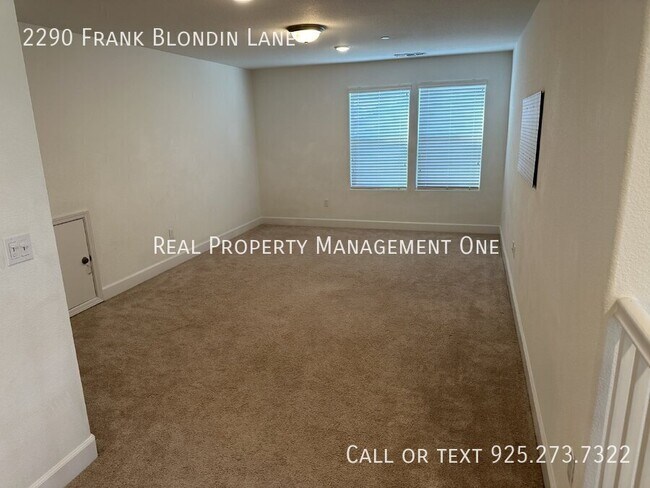 Building Photo - 2290 Frank Blondin Ln