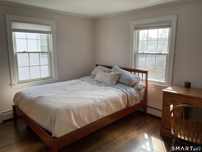 Building Photo - 99 Penn Dr