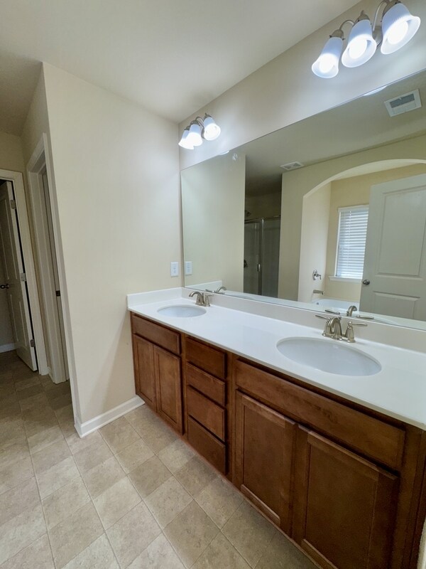 Building Photo - 130 Sparkling Spring Trail