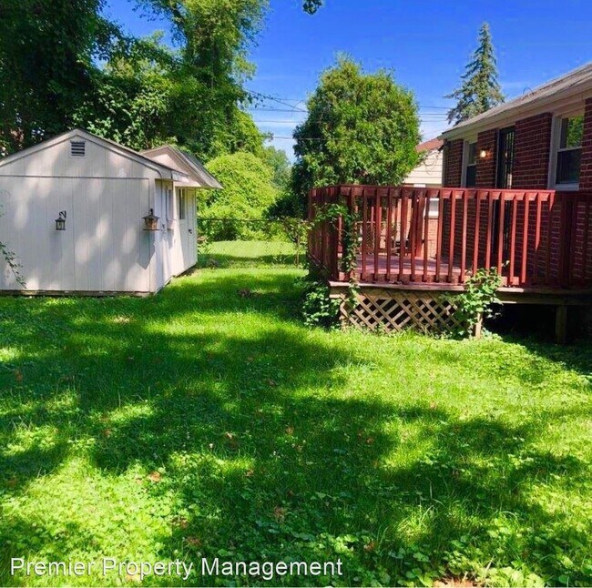 Building Photo - 3 br, 1.5 bath House - 5507 Wilvan Avenue