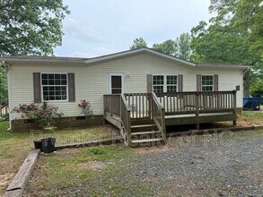 Building Photo - 5474 Robinhood Rd