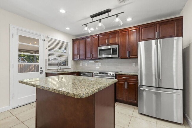 Building Photo - 3505 Prescott St N