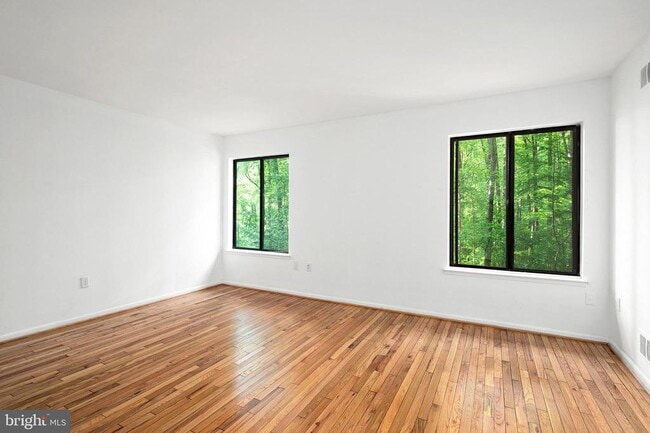 Building Photo - 11150 Wood Elves Way