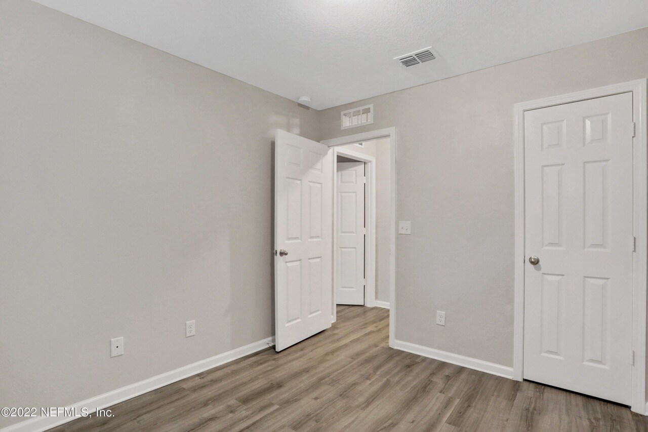 Building Photo - 8341 Homeport Ct