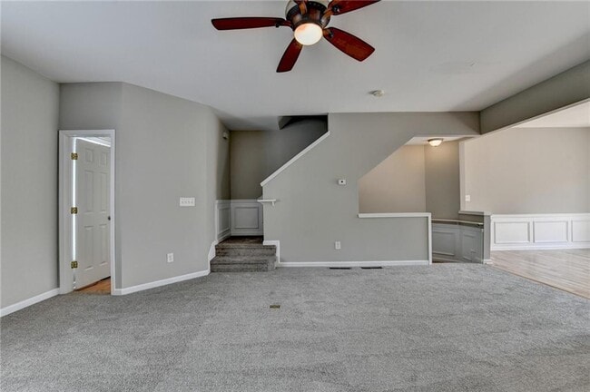 Building Photo - 4020 Edgecomb Dr