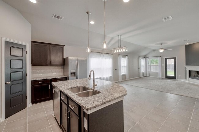 Building Photo - 21312 Windmill Ranch Ave