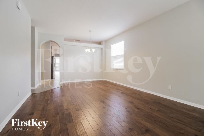 Building Photo - 9797 Bennington Chase Dr