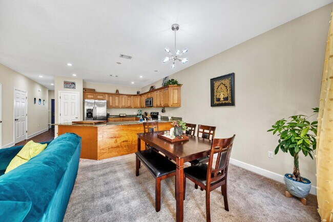 Building Photo - 511 Arbor Lake Dr