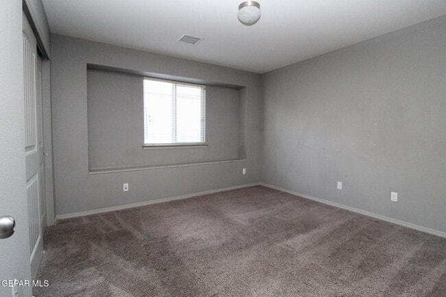 Building Photo - 12741 Tre Maximiliano Ave