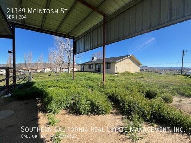 Building Photo - 21369 McIntosh St