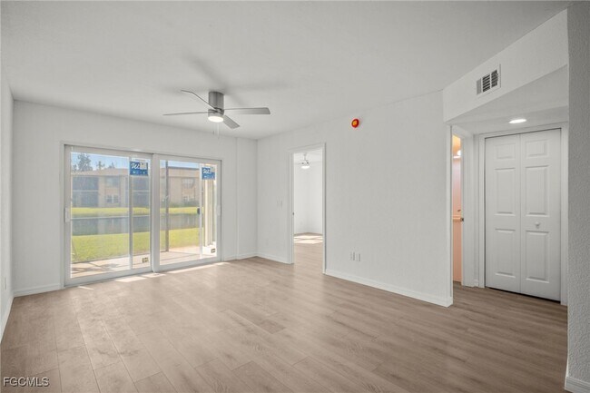 Building Photo - 16881 Davis Rd