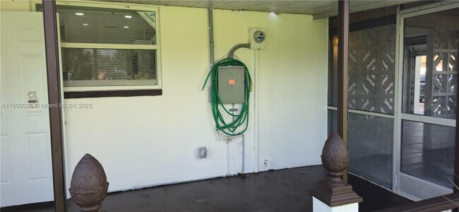 Building Photo - 4404 NW 46th Way