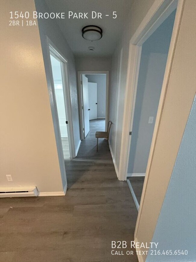 Building Photo - 1540 Brooke Park Dr