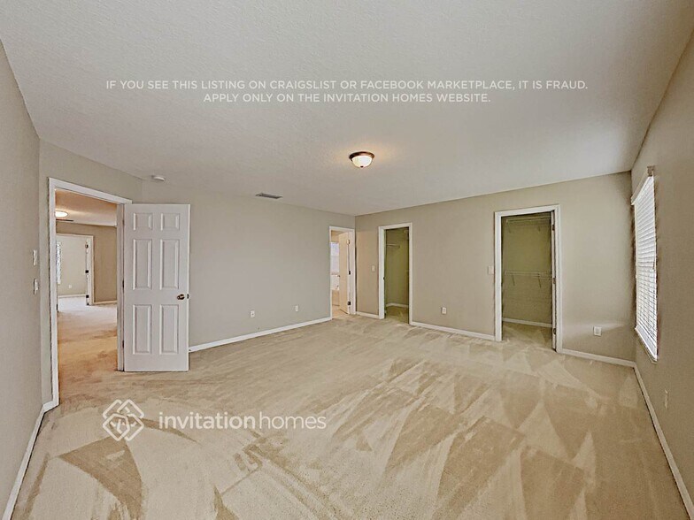 Building Photo - 16138 Bridgepark Dr