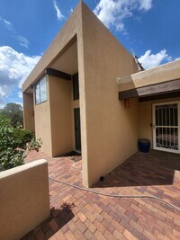 Building Photo - Sandia Heights Beauty 3 bedroom 2 bath