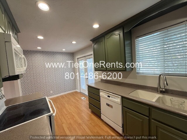 Building Photo - NO DEPOSIT option available for qualified renters!