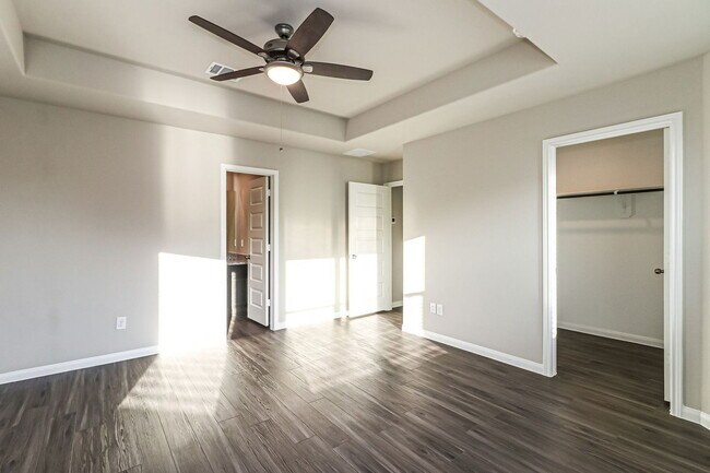 Building Photo - 5122 Hector Gustavo Dr