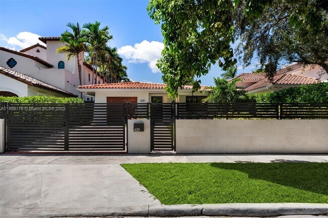 Building Photo - 420 SW 19th Rd