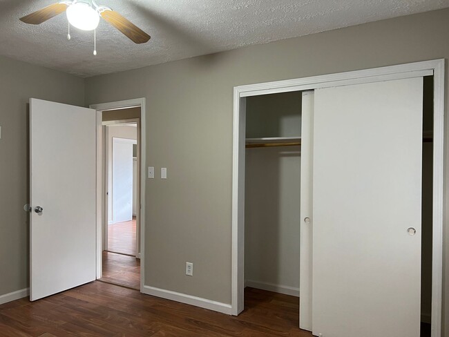 Building Photo - Check out this 3- Bedroom Prattville Cutie !!