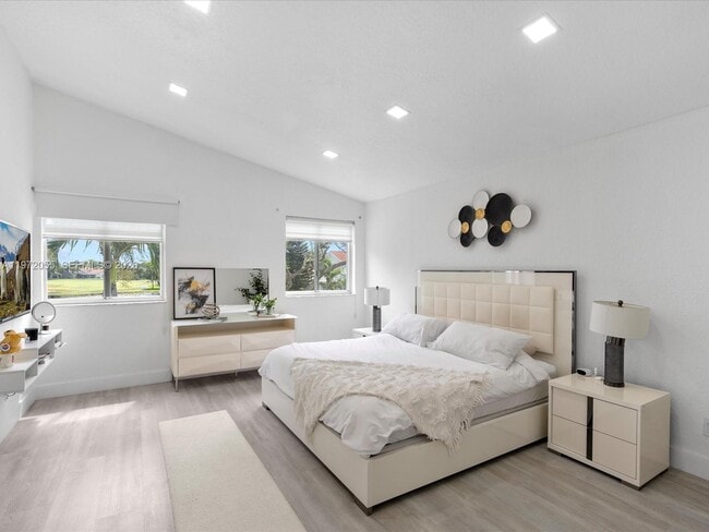 Building Photo - 1607 SW 157th Ave