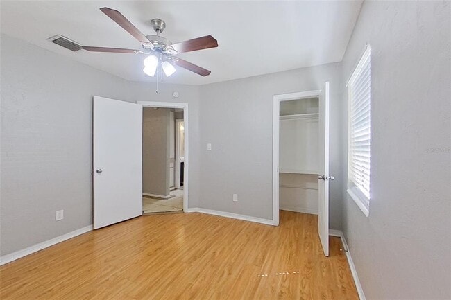 Building Photo - 5140 17th Ave N