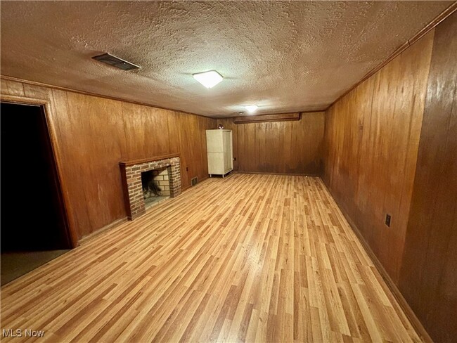 Building Photo - 4385 Baintree Rd