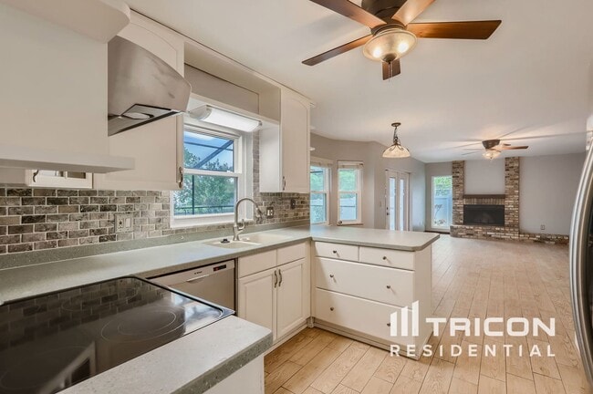 Building Photo - 10288 60th Cir N