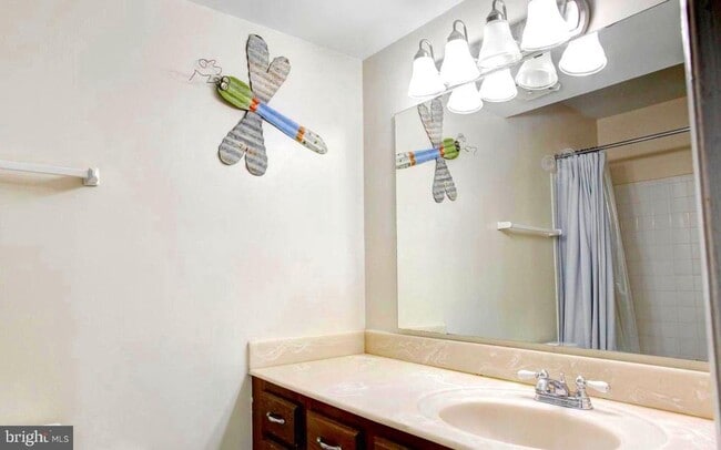 Building Photo - 4777 Kelly Rd