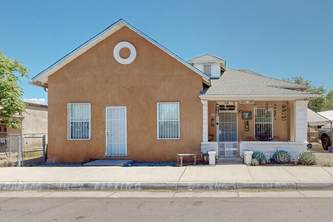 Primary Photo - 1402 3rd St SW