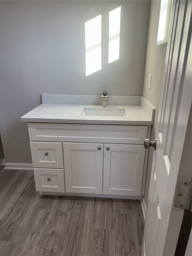 Building Photo - 9935 Algiers Rd