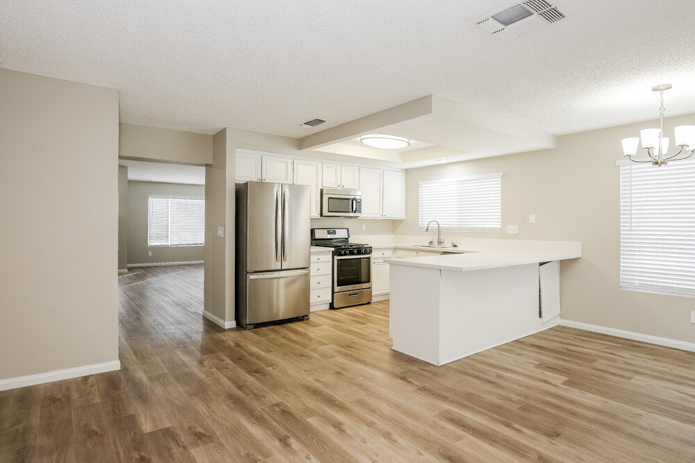 Building Photo - 2446 Millcroft Dr