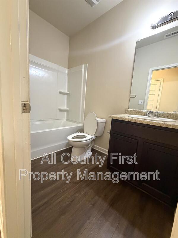 Building Photo - 3263 Highgrove Ln