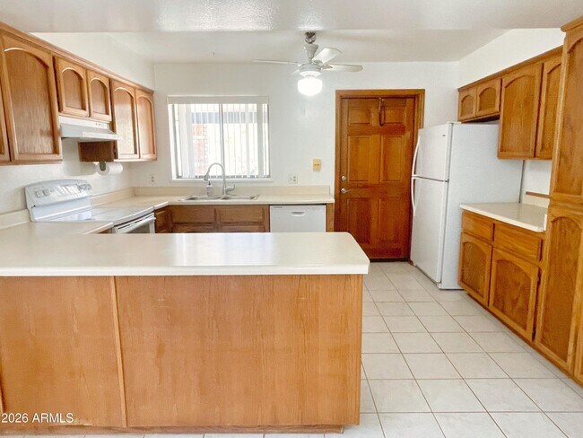 Building Photo - 35424 N 15th Ave