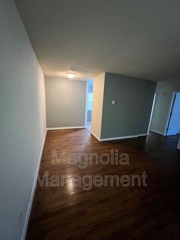 Building Photo - 1212 Parham St