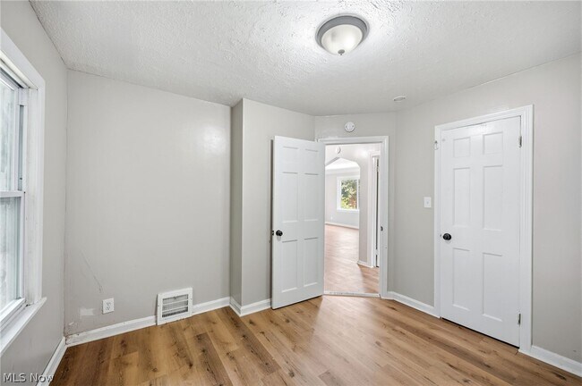 Building Photo - 20803 Kenyon Dr