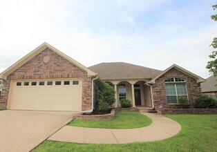 Building Photo - Coming Soon: Beautiful 3 Bedroom, 2 Bath n...