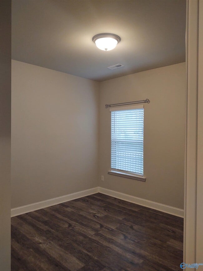 Building Photo - 152 Grey Fawn Trail