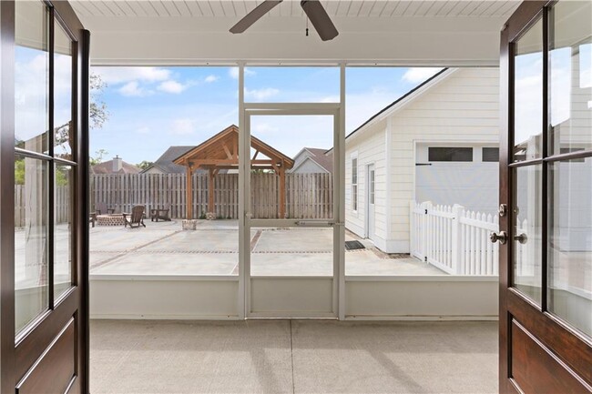 Building Photo - 165 Harrington Ln