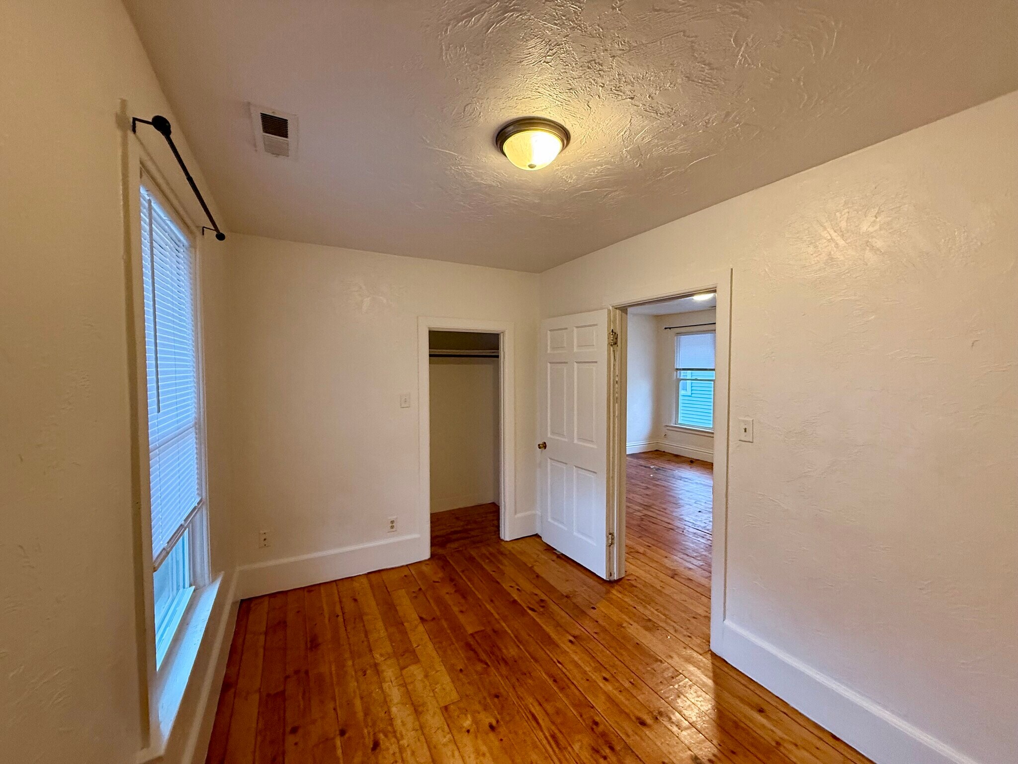 Building Photo - 1413 N 11th St