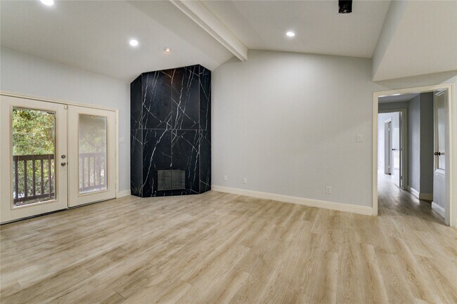 Building Photo - 11711 Memorial Dr